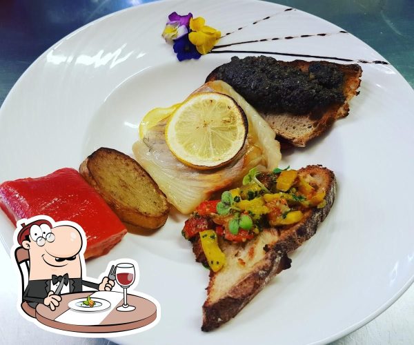 r3e3-Hotel-Le-Castel-Fleuri-dishes-2022-10-2